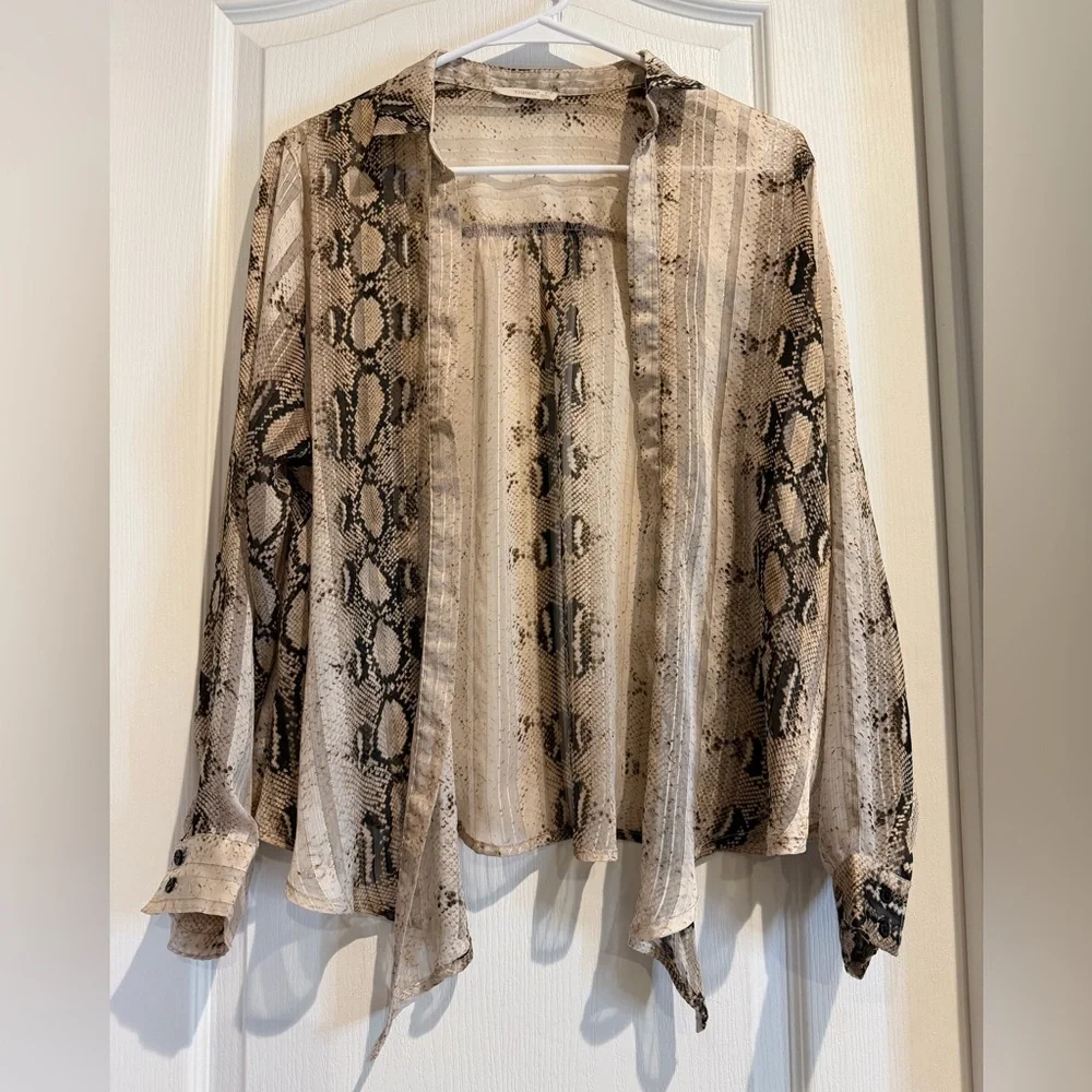 Timing Beige and Brown Patterned Blouse - Picture 3 of 5